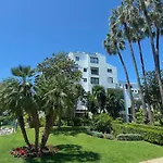 En Puerto Banus Apartment *